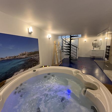 Mieuxqualhotel Jacuzzi Privatif La Parenthese Bordeaux Zewnętrze zdjęcie