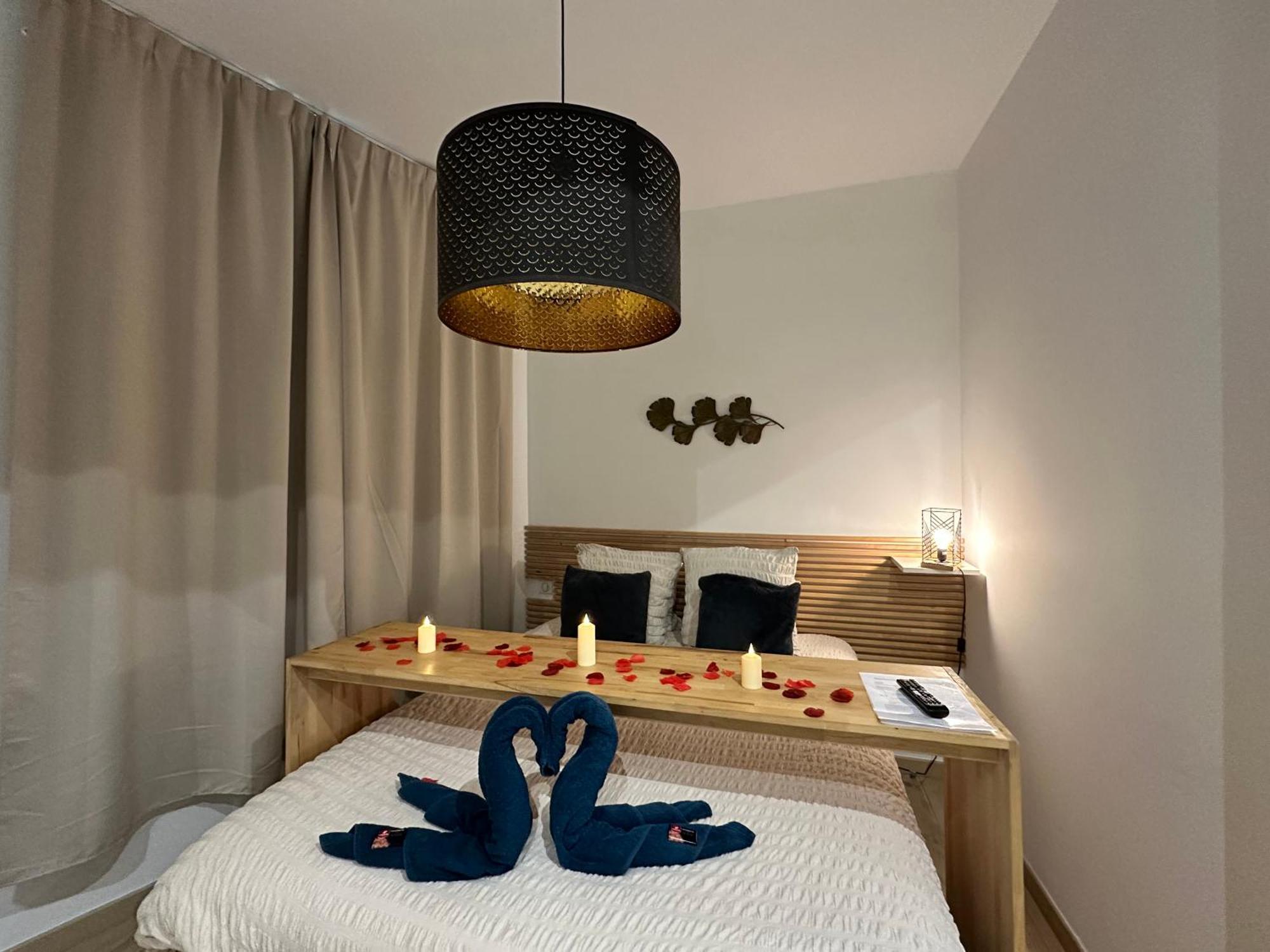Mieuxqualhotel Jacuzzi Privatif La Parenthese Bordeaux Zewnętrze zdjęcie